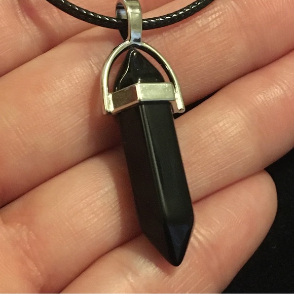 Solid Black Synthetic Crystal Point Stone Necklace - Picture 2 of 6